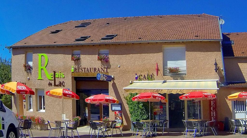 Relais Du Lac Villegusien-le-Lac Bagian luar foto